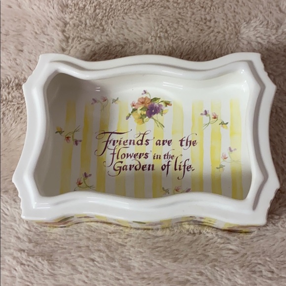 Ceramic Keepsake Box - Picture 2 of 2